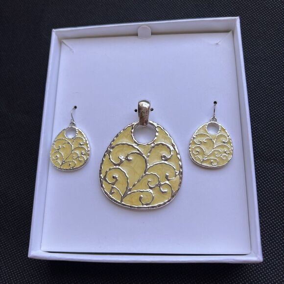 Set of 2 Pendant and Earrings Set Silver-tone Yellow Enamel - Picture 3 of 10